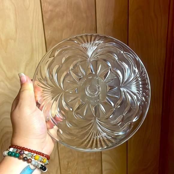 Vintage 7.5 inch Aderia Glass Dish - Picture 2 of 2